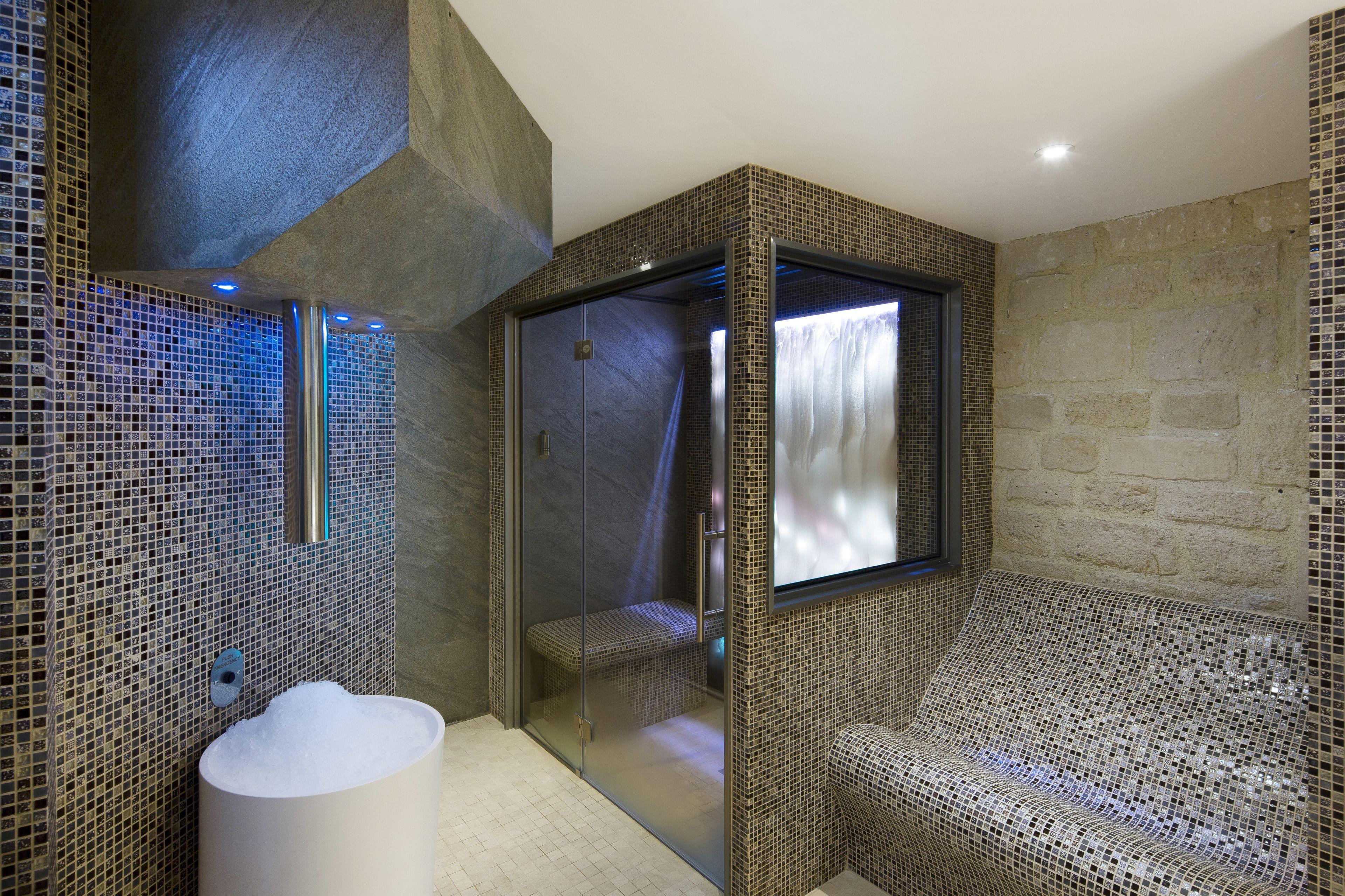 & De Latour Maubourg Hotel