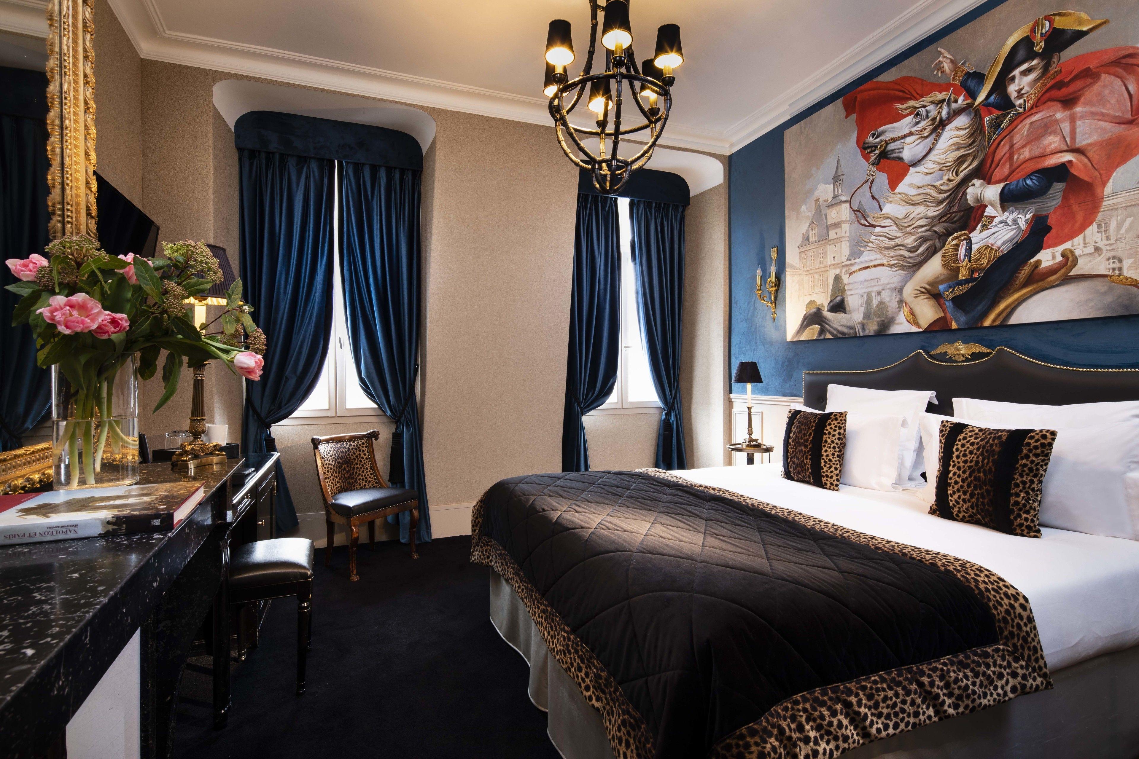 & De Latour Maubourg