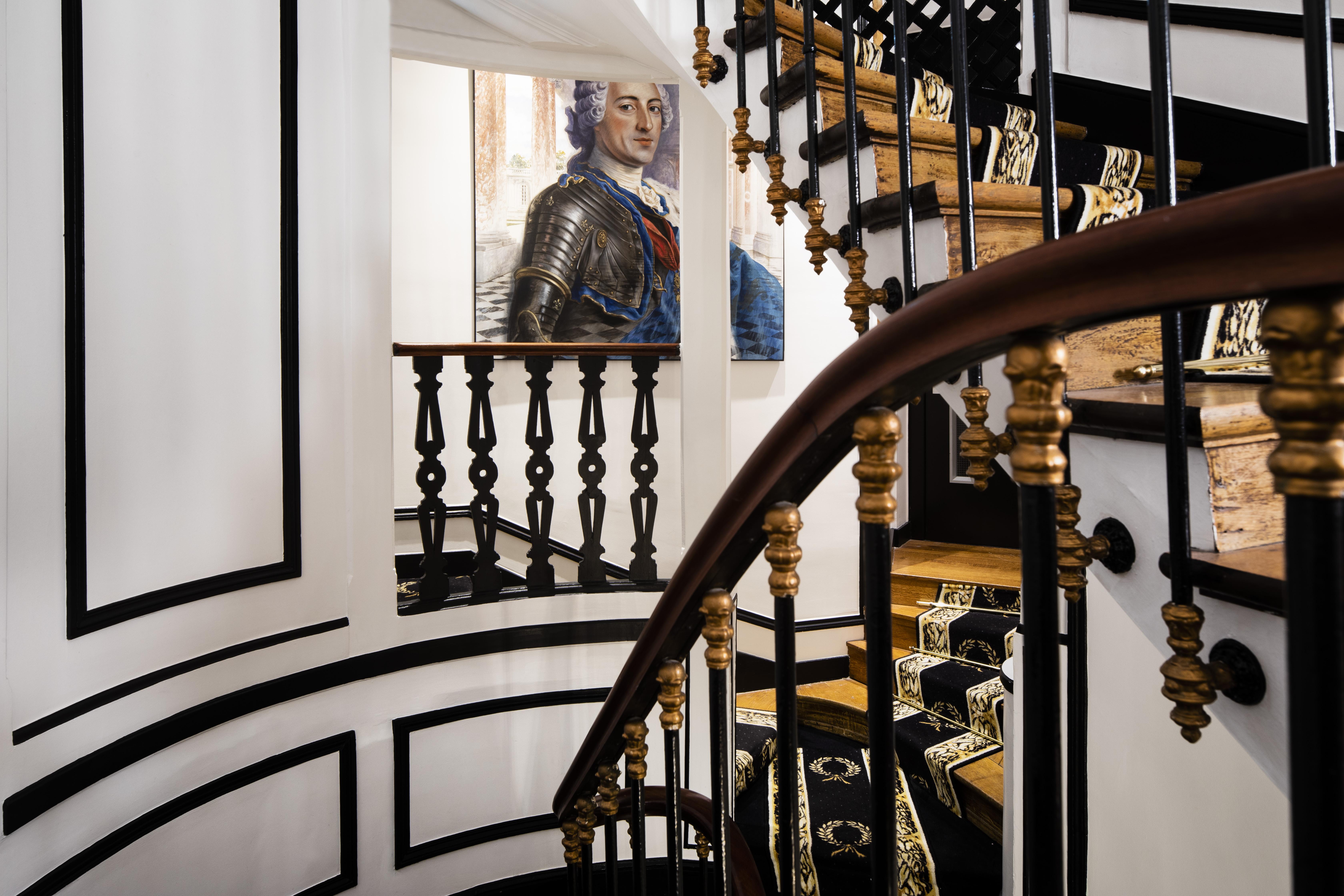 & De Latour Maubourg